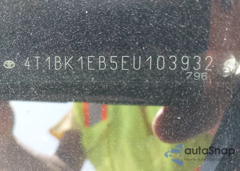 2014 Toyota Avalon Xle Premium z USA, uszkodzony, nr VIN 4T1BK1EB5EU103932